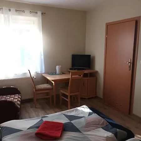 Marcela كارباش